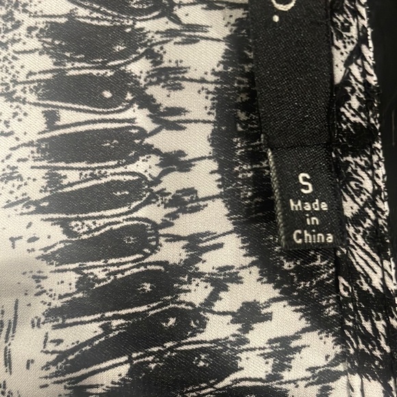 Ark & Co. size small, two toned, crop top - Picture 8 of 9